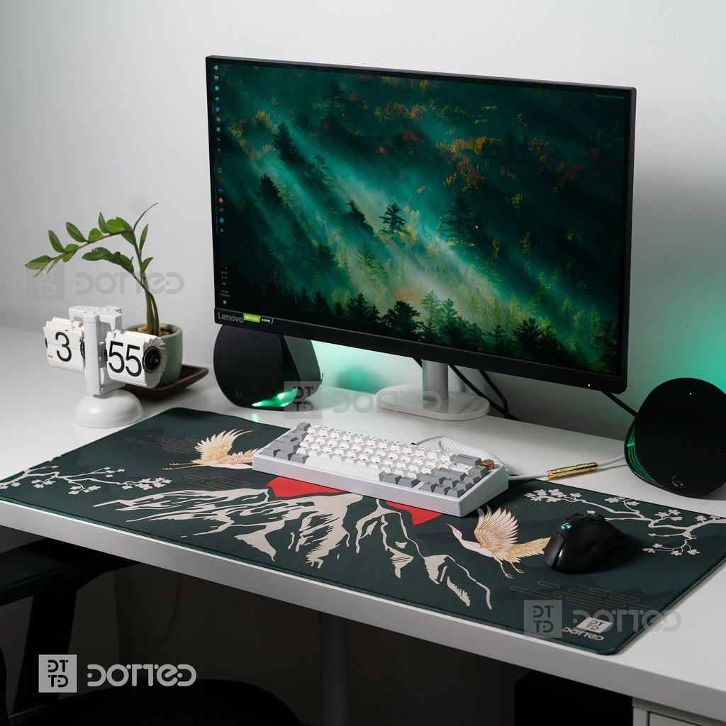 DOTTED IZUMI 900X400MM DESK MAT (4MM)