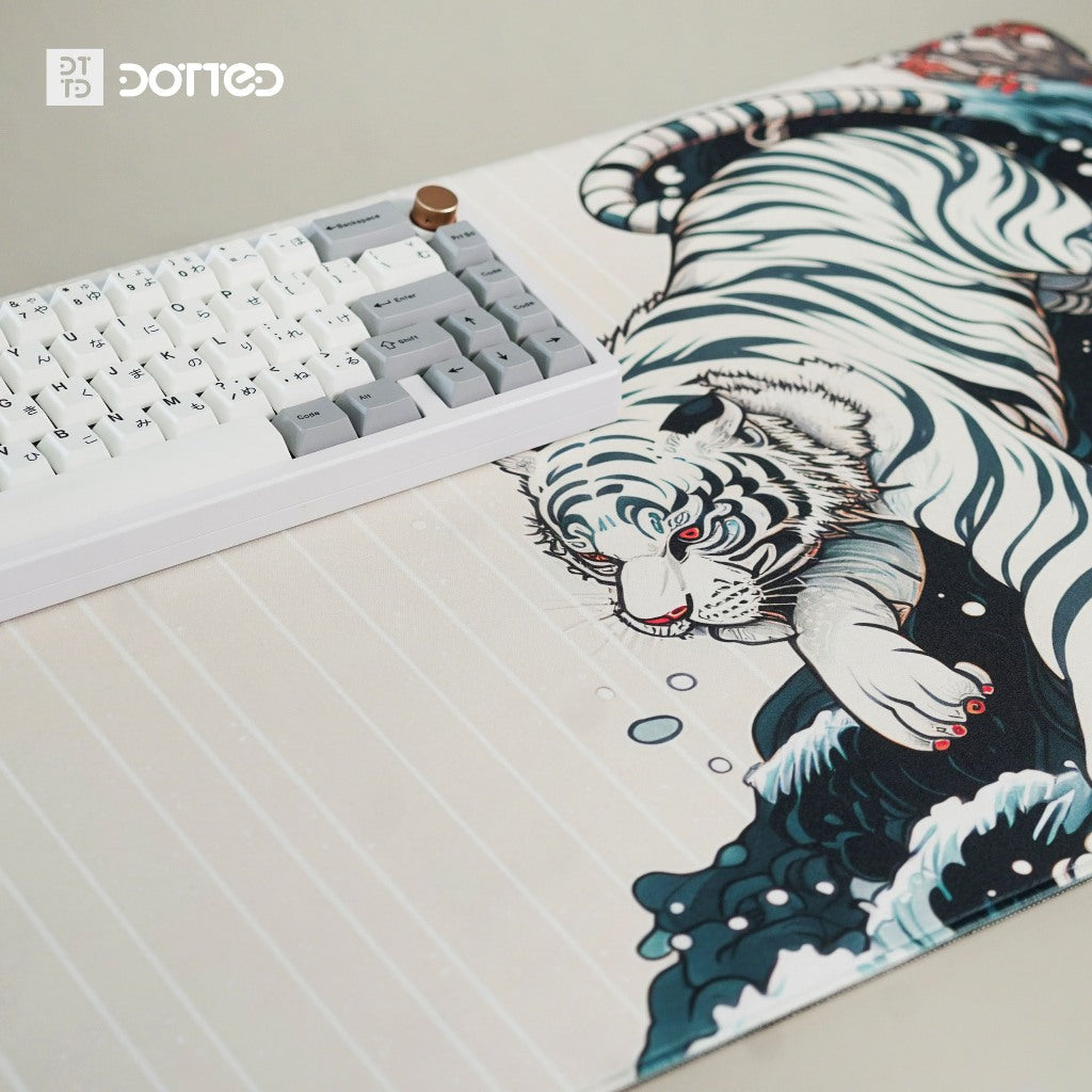 DOTTED WHITE TIGER 900X400MM DESK MAT (4MM)