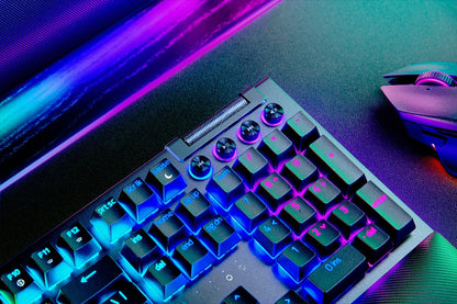 RAZER BLACKWIDOW V4 PRO MECHANICAL GAMING KEYBOARD (GREEN SWITCH)